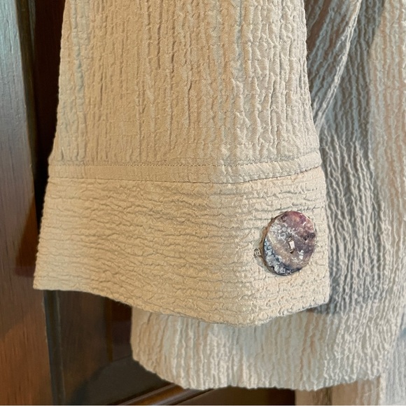 Appleseed's Women's XL Beige Tan Two-Piece Button-Up Top & Cropped Pants EUC - Picture 5 of 16